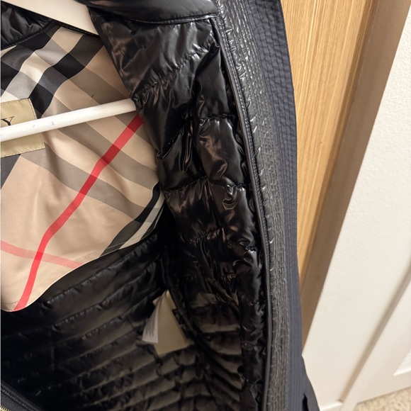 Burberry Winter puffer Jacket and Trench coat in one jacket! - Picture 9 of 16